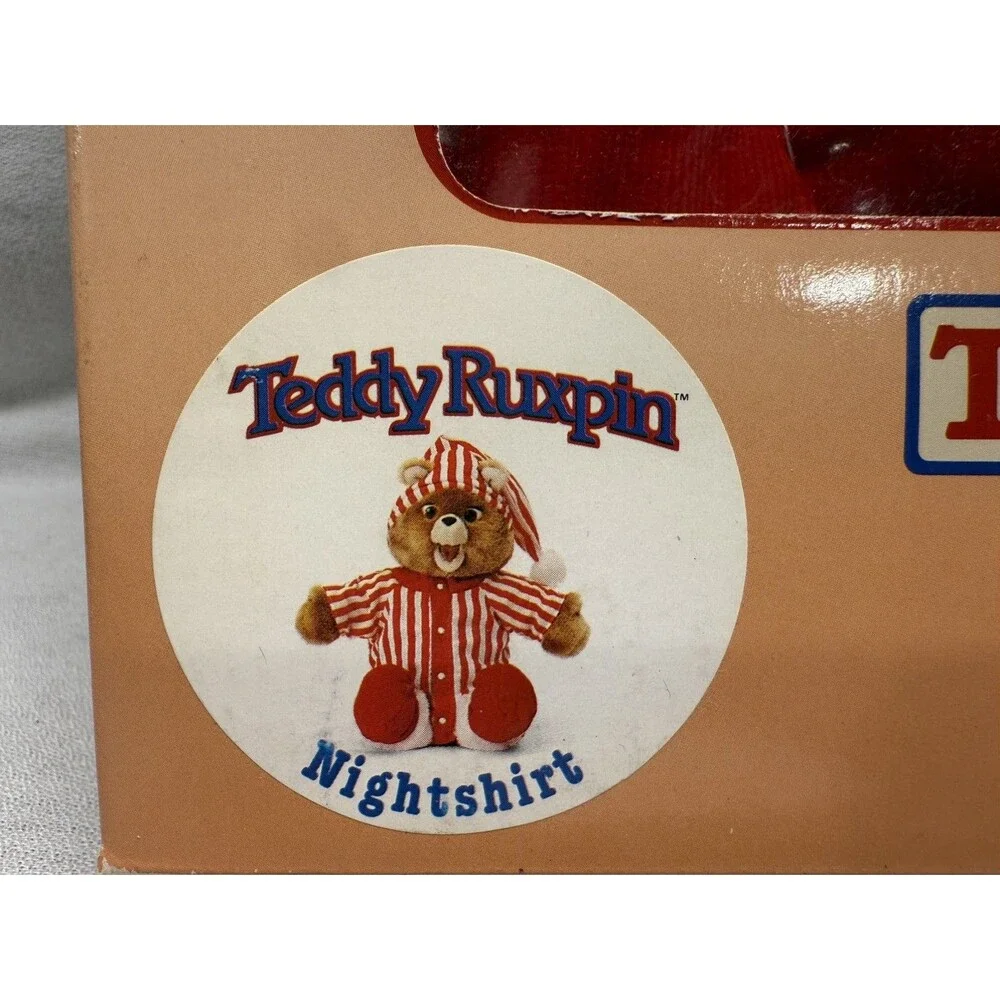 Teddy Ruxpin Adventure Outfit red white Nightshirt World of Wonder VIntage 1985